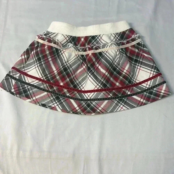 The Children’s Place - single layer plaid dress up skirt. Size 0-3 months - Picture 4 of 5